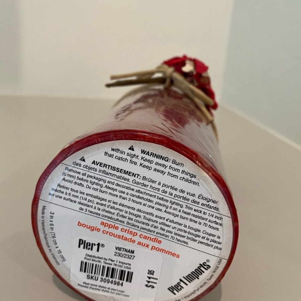 Pier 1 Cinnamon Red Candle  NWT - Picture 3 of 3